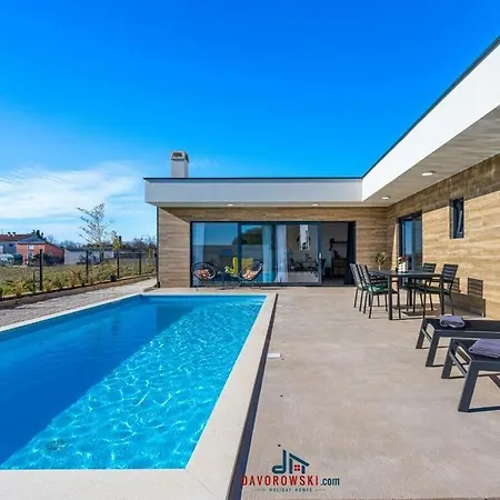 Villa Aura Comfortable *