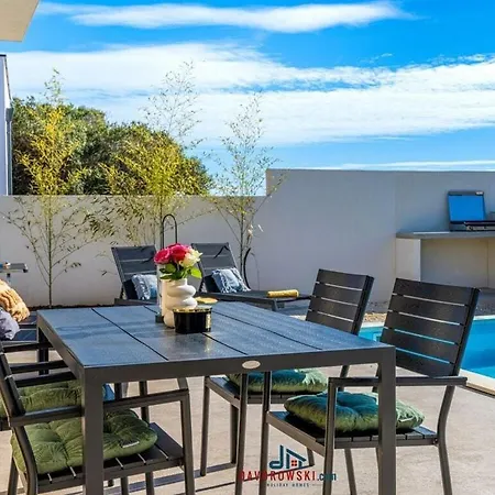 Aura Comfortable Villa